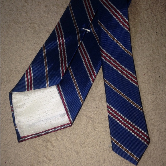 CALVIN KLEIN MEN'S TIE. 100% SILK - Picture 3 of 3